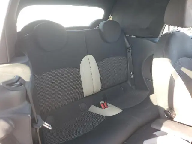 2010 MINI COOPER   