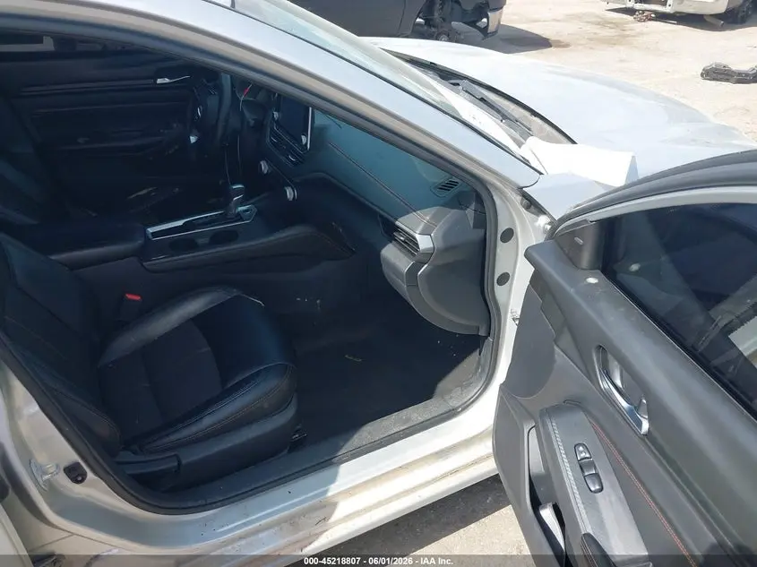 2020 NISSAN ALTIMA SR FWD