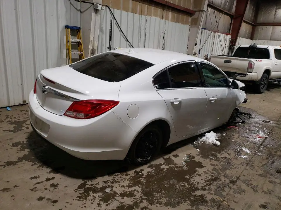 2012 BUICK REGAL   