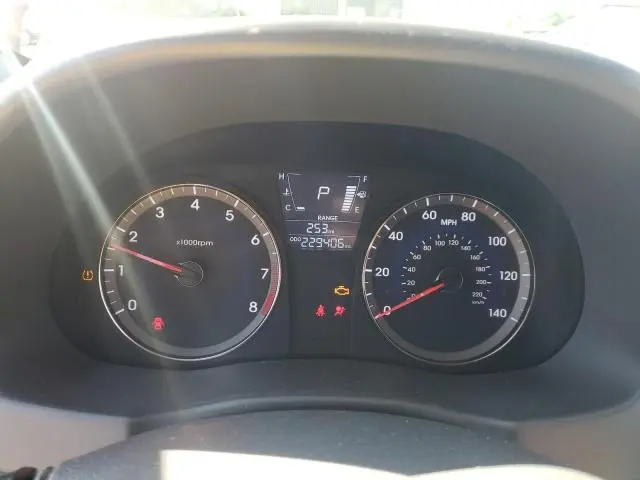 2013 HYUNDAI ACCENT GLS  