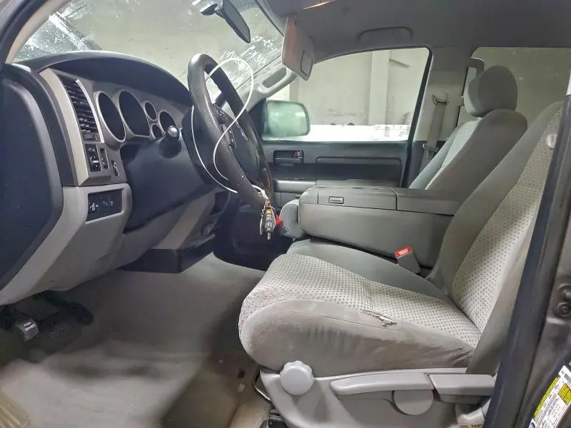 2011 TOYOTA TUNDRA CREWMAX SR5  