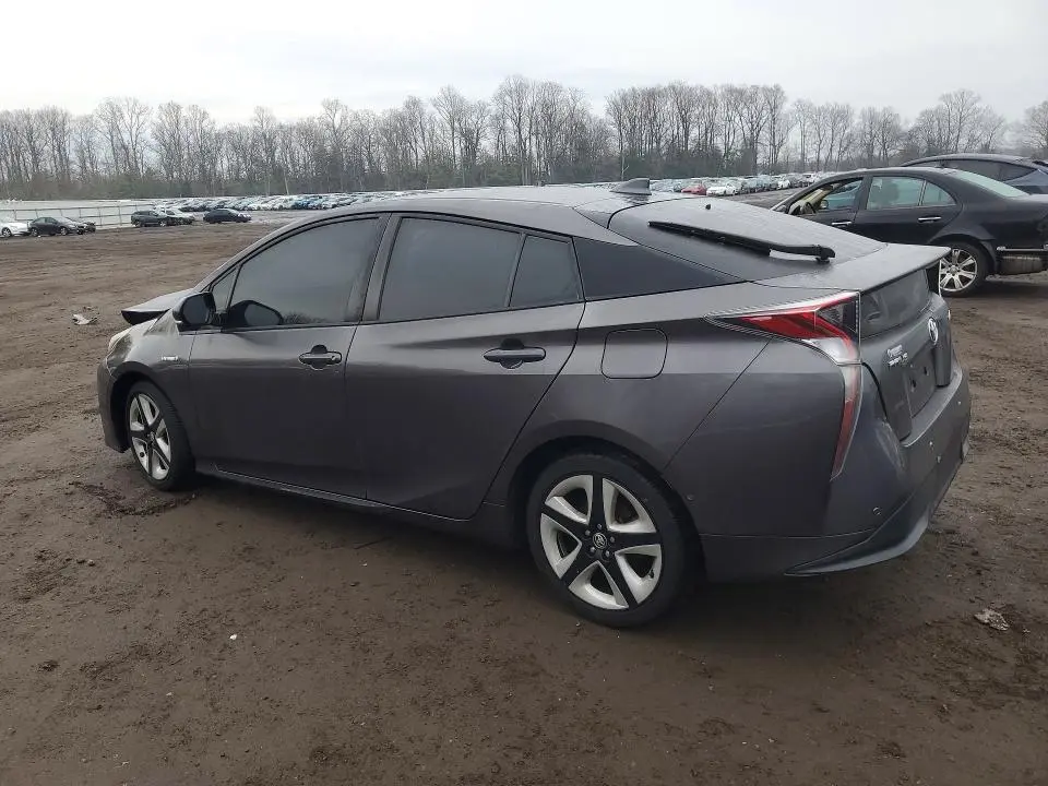 2018 TOYOTA PRIUS FOUR TOURING  