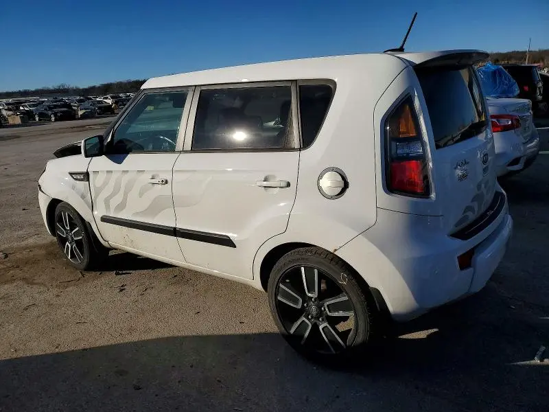 2011 KIA SOUL +  