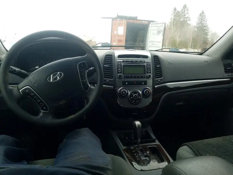 2011 HYUNDAI SANTA FE GLS  