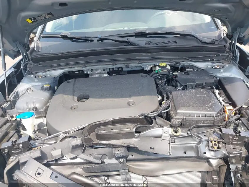 2023 VOLVO XC40 B5 PLUS BRIGHT THEME