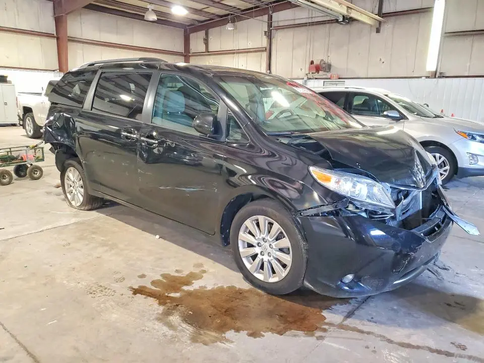 2015 TOYOTA SIENNA XLE PREMIUM 7-PASSENGER  
