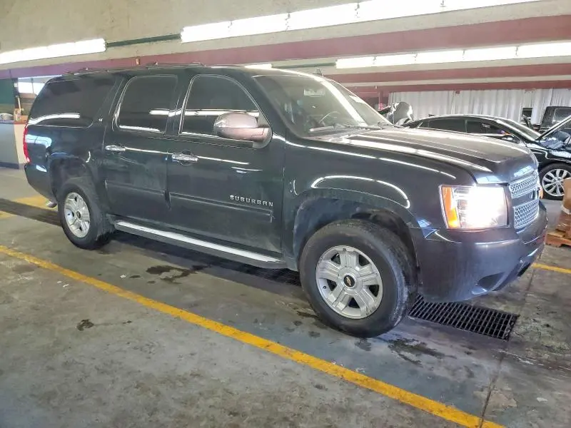 2013 CHEVROLET SUBURBAN K1500 LT  