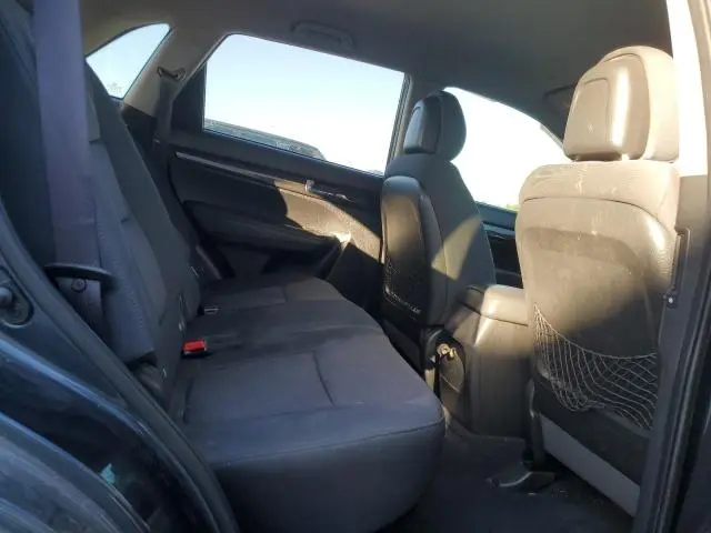 2011 KIA SORENTO BASE  