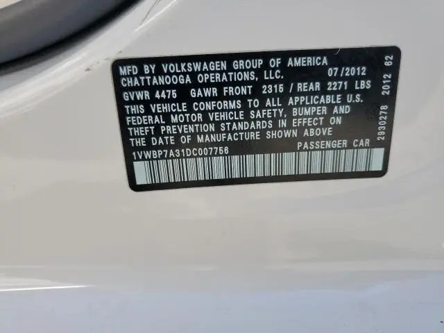 2013 VOLKSWAGEN PASSAT SE