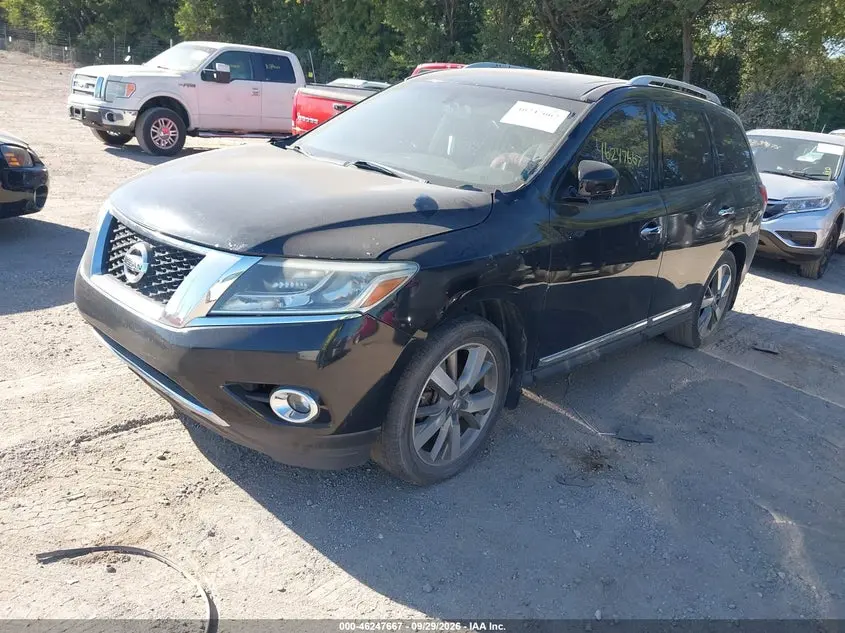 2013 NISSAN PATHFINDER PLATINUM
