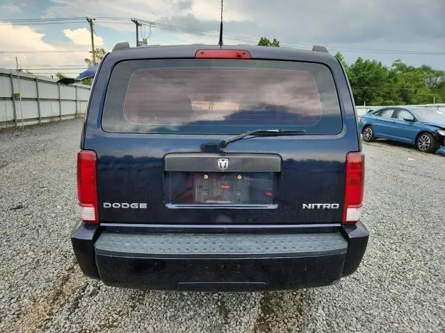 2011 DODGE NITRO SE  