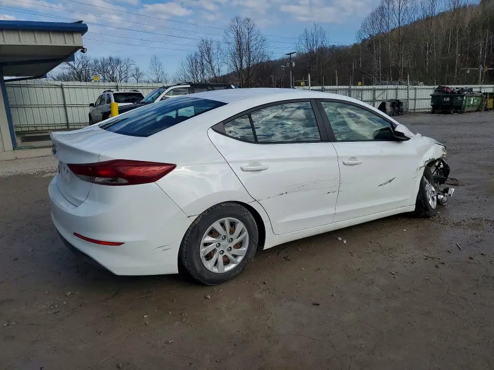 2018 HYUNDAI ELANTRA SE  