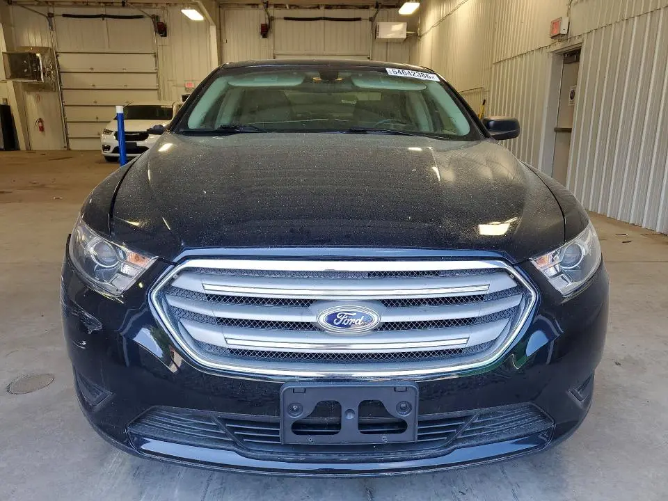 2016 FORD TAURUS SE  