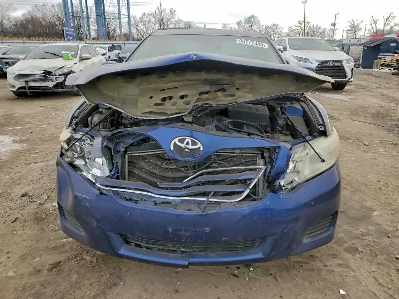 2011 TOYOTA CAMRY BASE  
