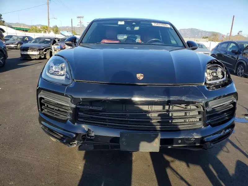 2019 PORSCHE CAYENNE   