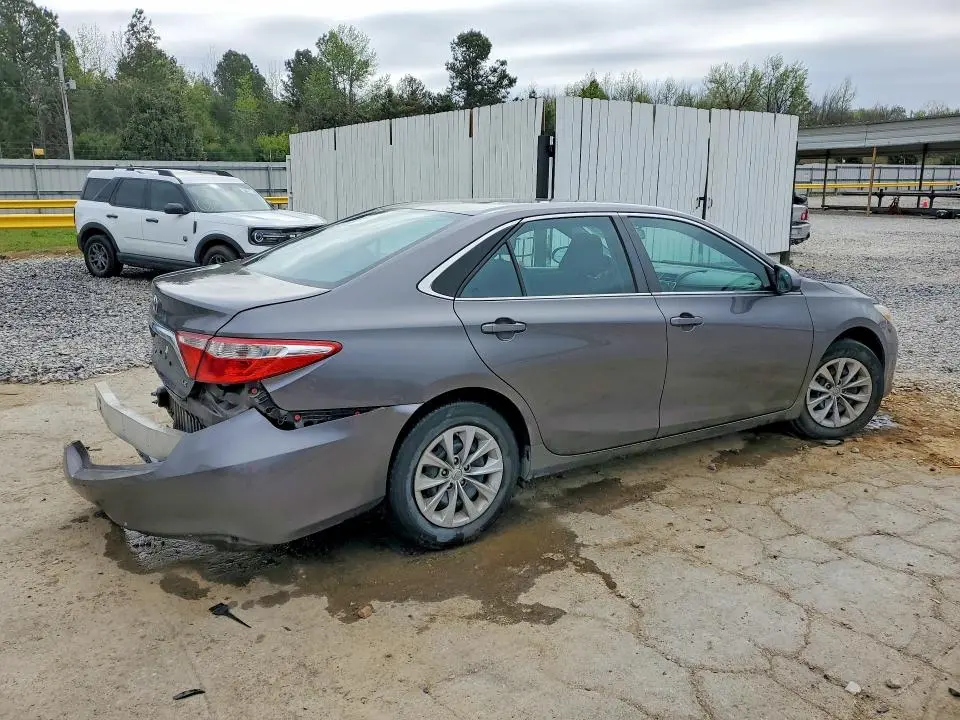 2016 TOYOTA CAMRY LE  