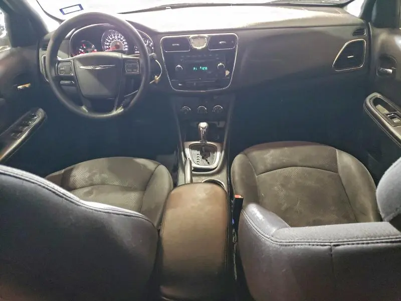 2013 CHRYSLER 200 LX  