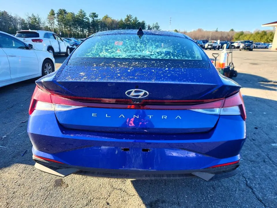 2022 HYUNDAI ELANTRA SEL  