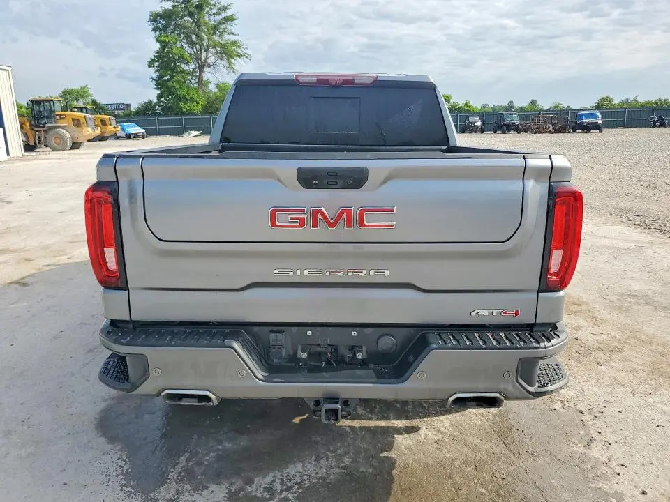 2021 GMC SIERRA K1500 AT4  