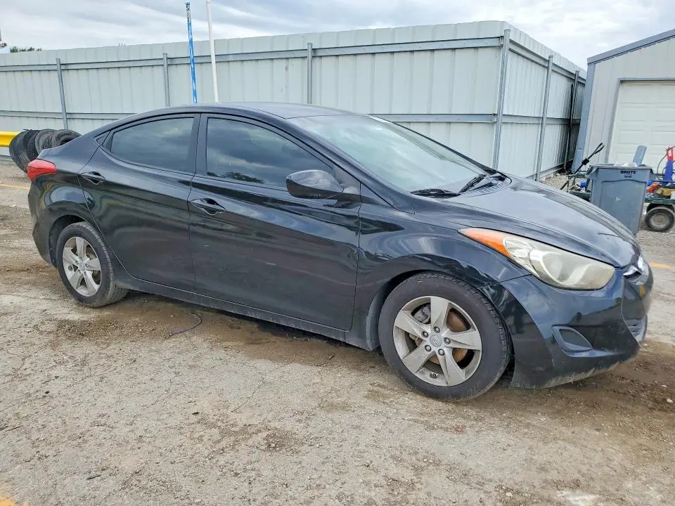 2011 HYUNDAI ELANTRA GLS  