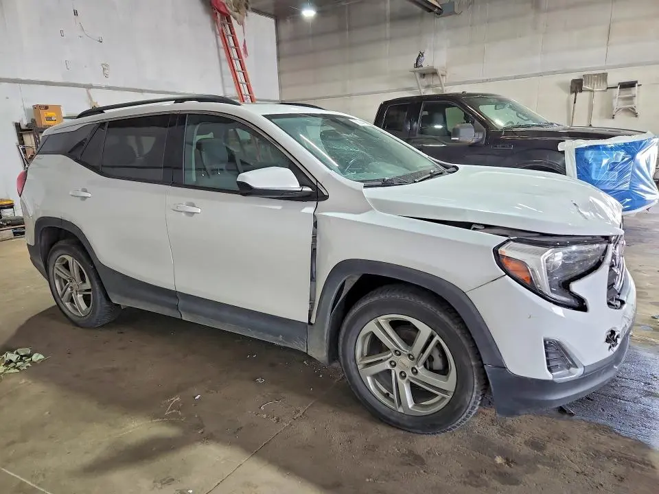 2020 GMC TERRAIN SLE  