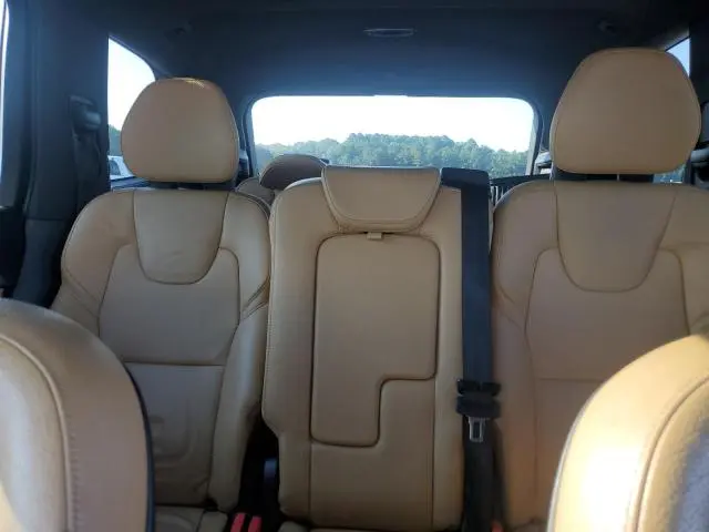 2017 VOLVO XC90 T6  