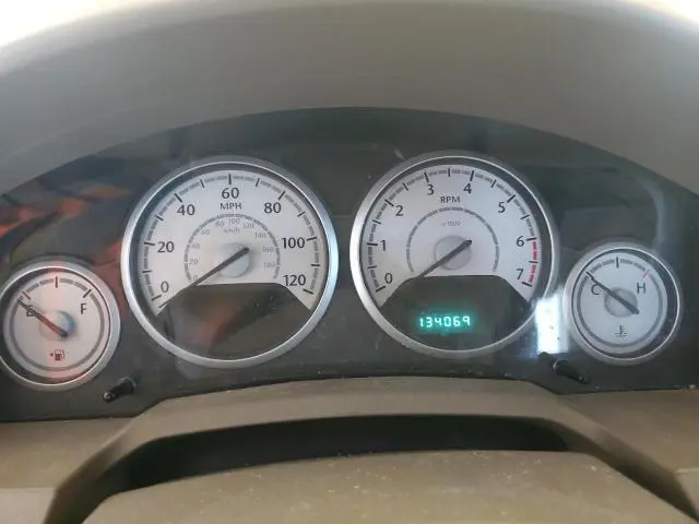 2010 CHRYSLER TOWN & COUNTRY TOURING  