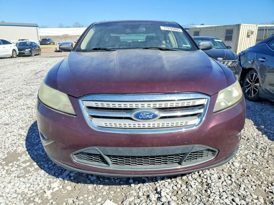 2011 FORD TAURUS LIMITED  