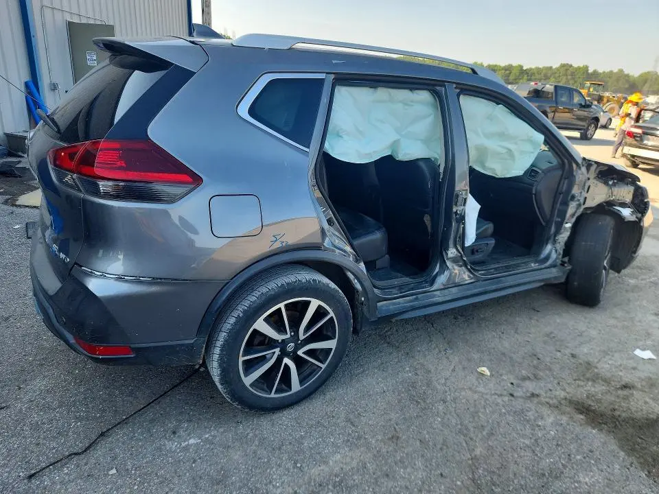 2019 NISSAN ROGUE SL  