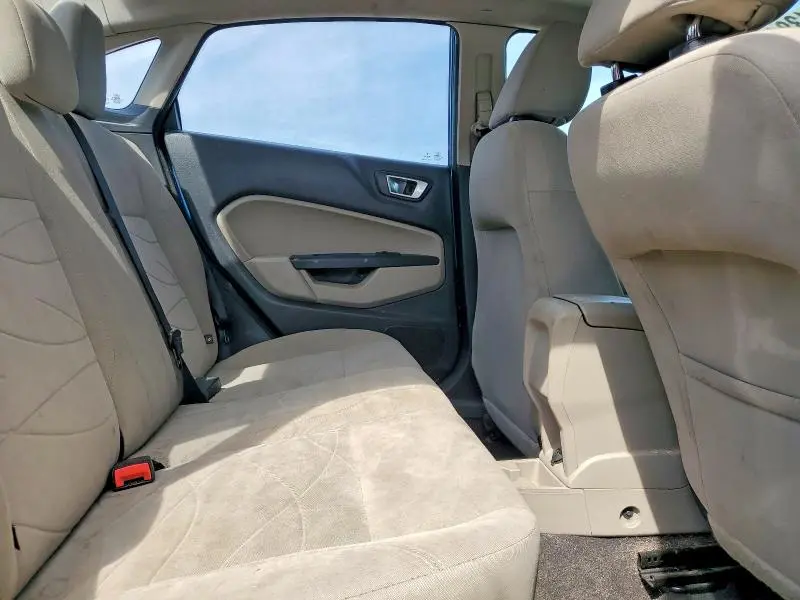 2014 FORD FIESTA SE  
