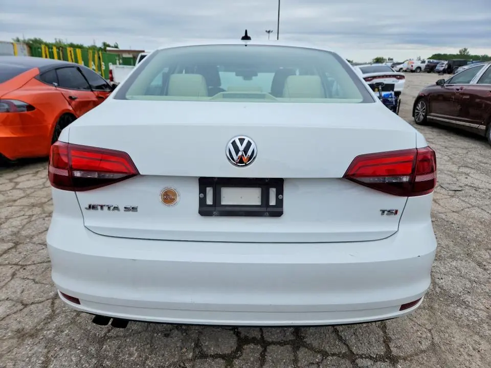 2018 VOLKSWAGEN JETTA SE  