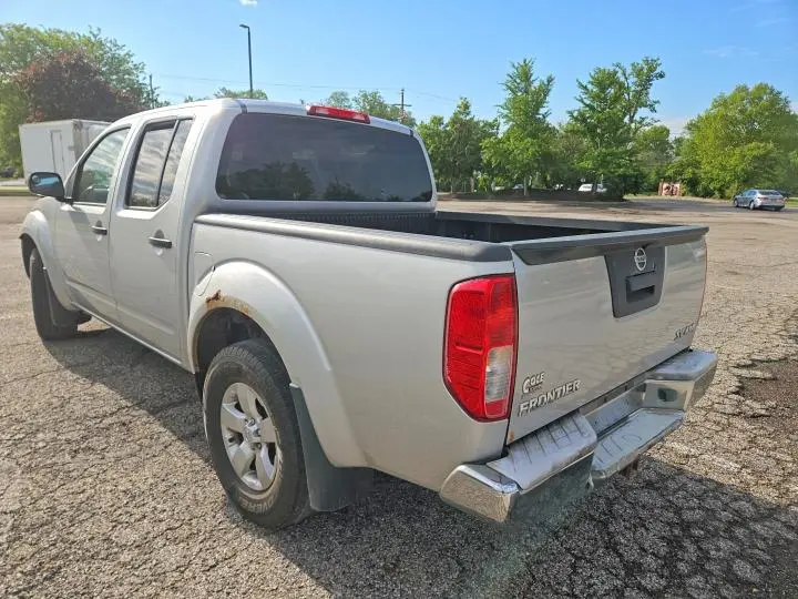 2013 NISSAN FRONTIER S  