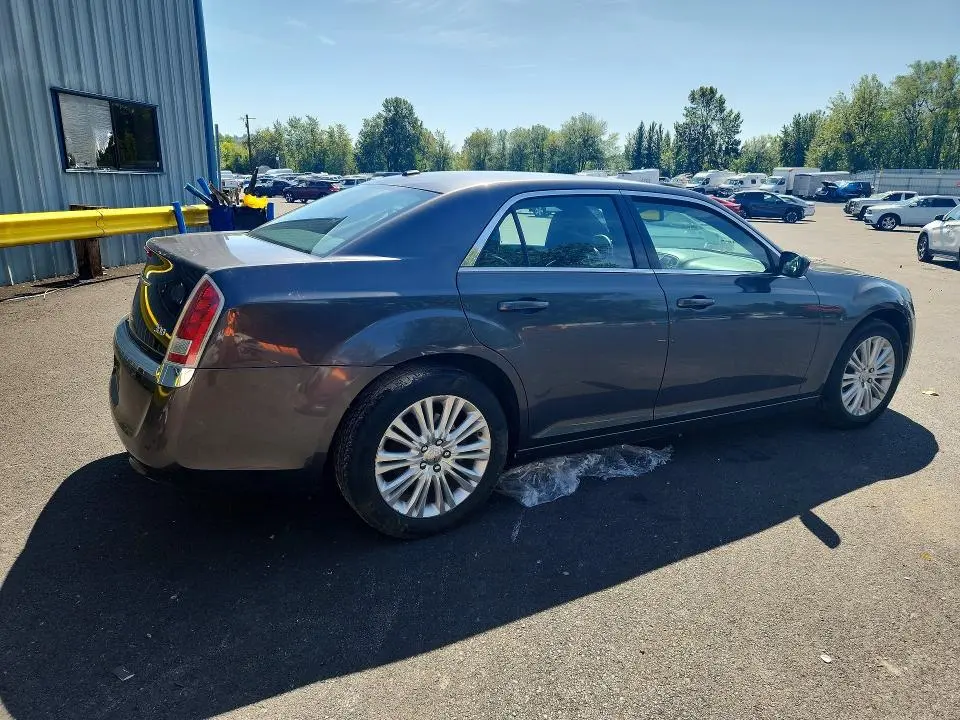 2014 CHRYSLER 300   