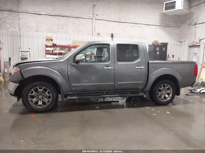 2019 NISSAN FRONTIER SL