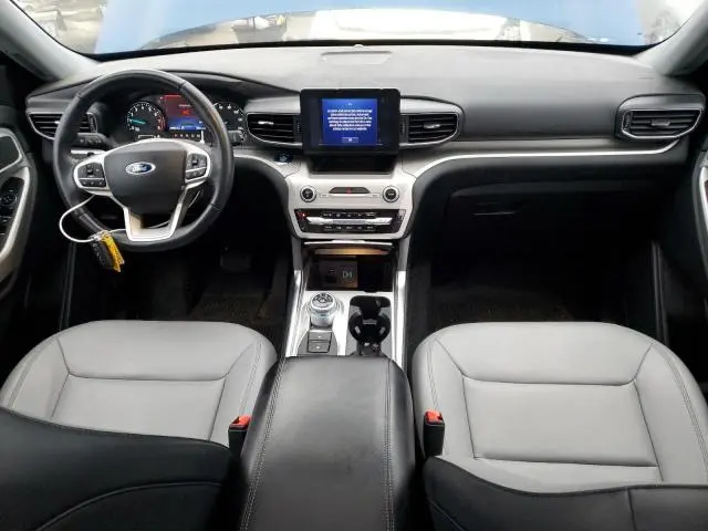 2021 FORD EXPLORER XLT  