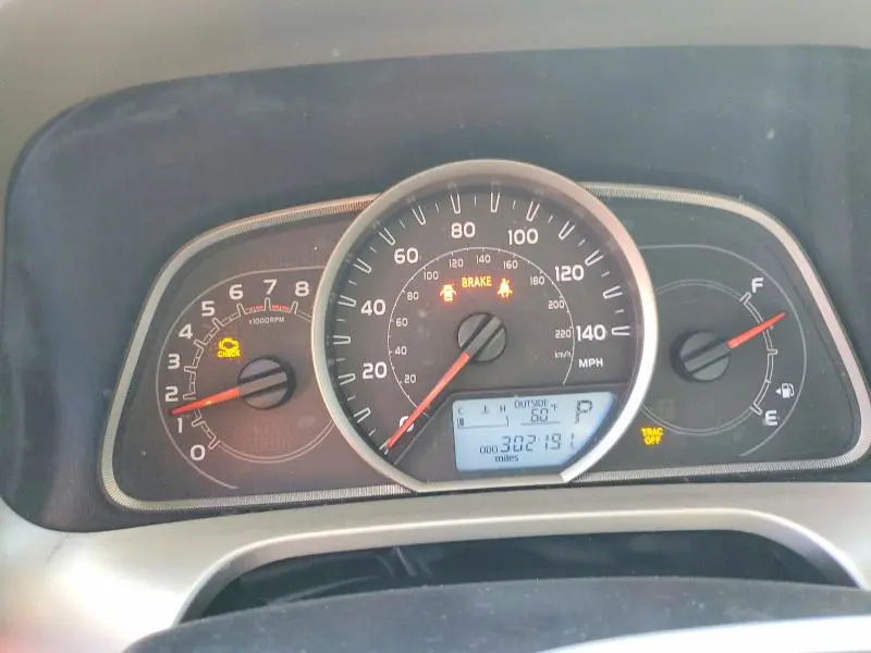 2013 TOYOTA RAV4 LE  