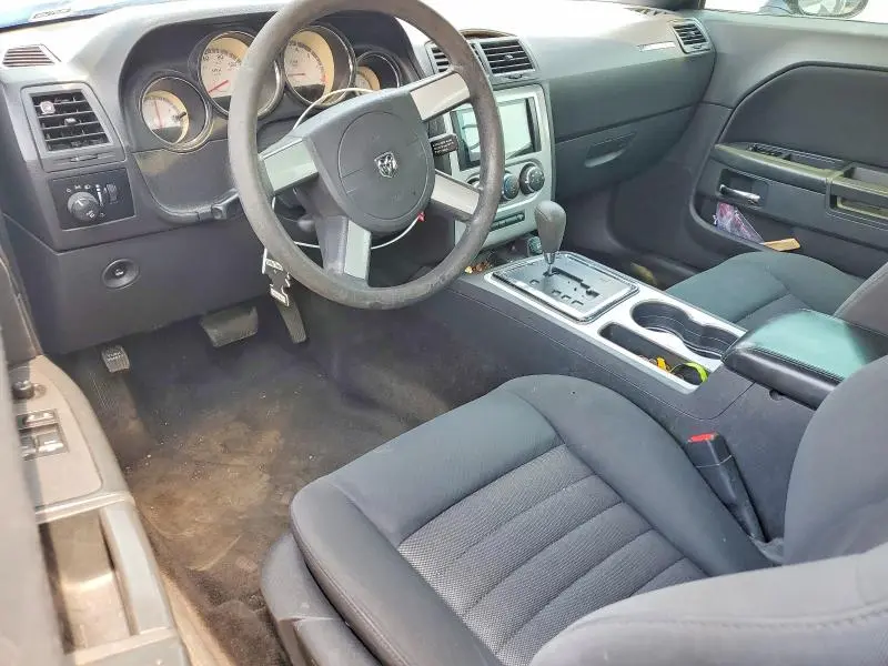 2010 DODGE CHALLENGER SE  