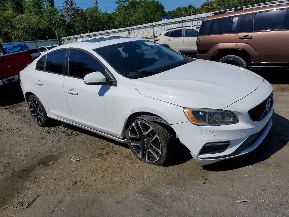 2017 VOLVO S60 DYNAMIC  