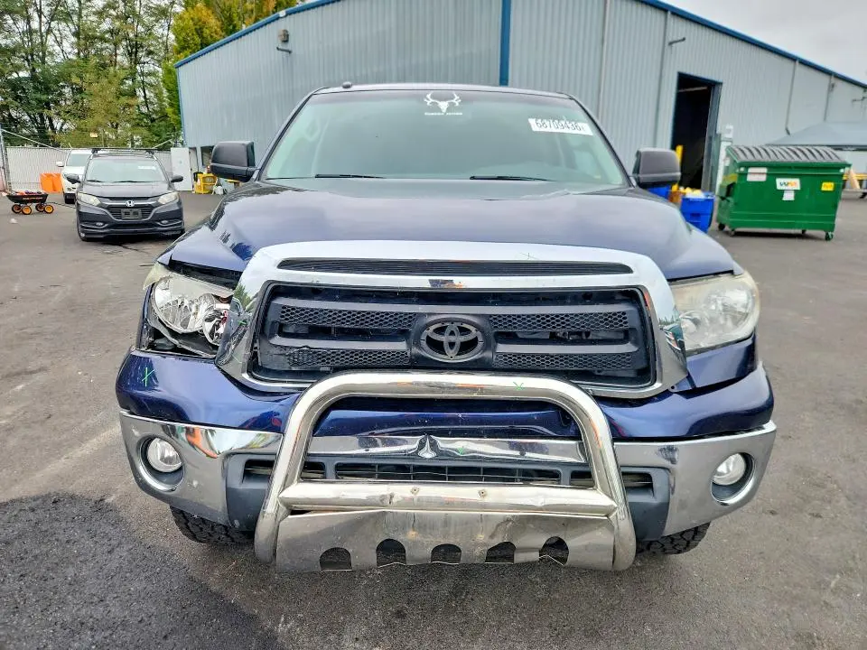 2013 TOYOTA TUNDRA CREWMAX SR5  