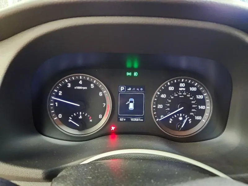 2016 HYUNDAI TUCSON SE  
