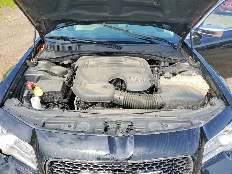 2016 CHRYSLER 300C   