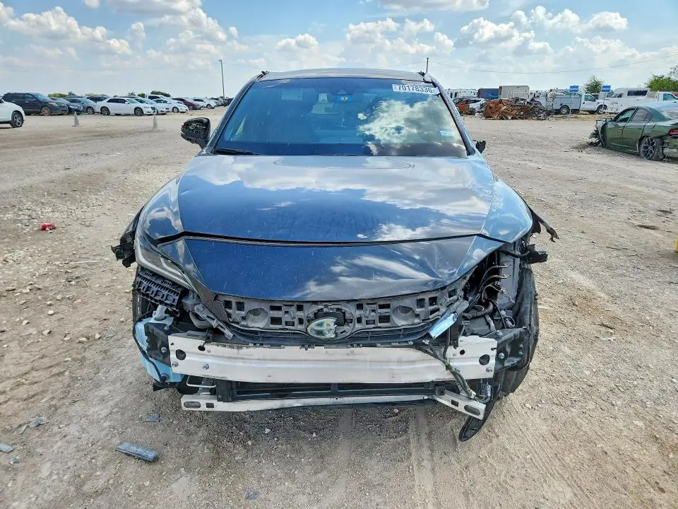 2021 TOYOTA VENZA LIMITED  