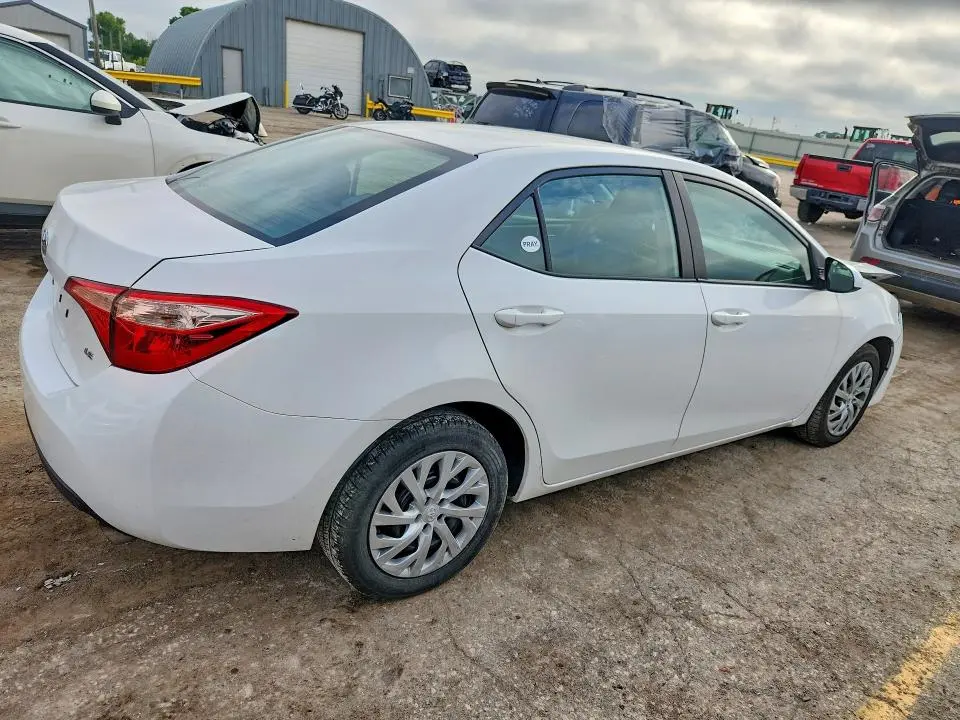 2019 TOYOTA COROLLA LE  