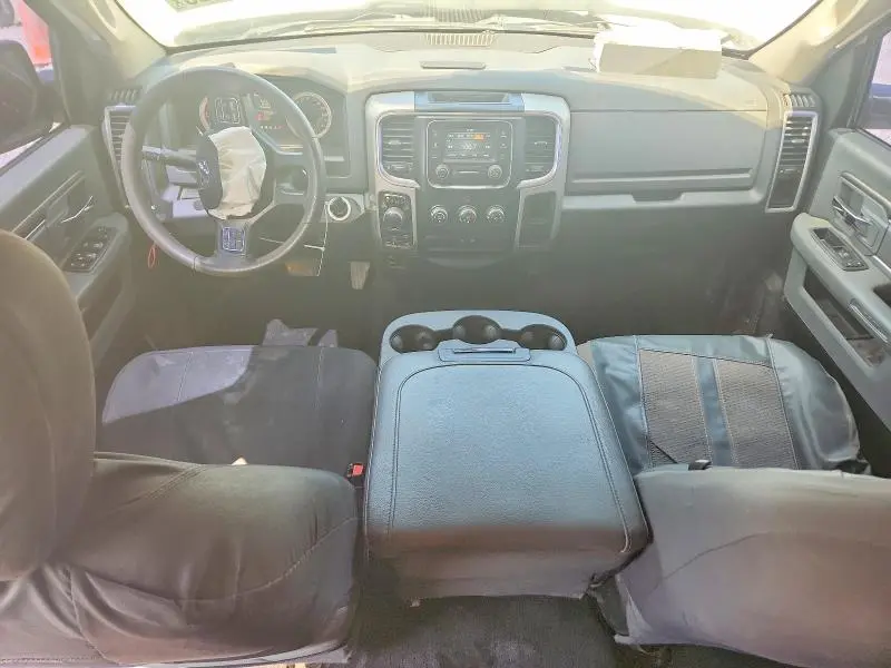 2017 RAM 1500 SLT  