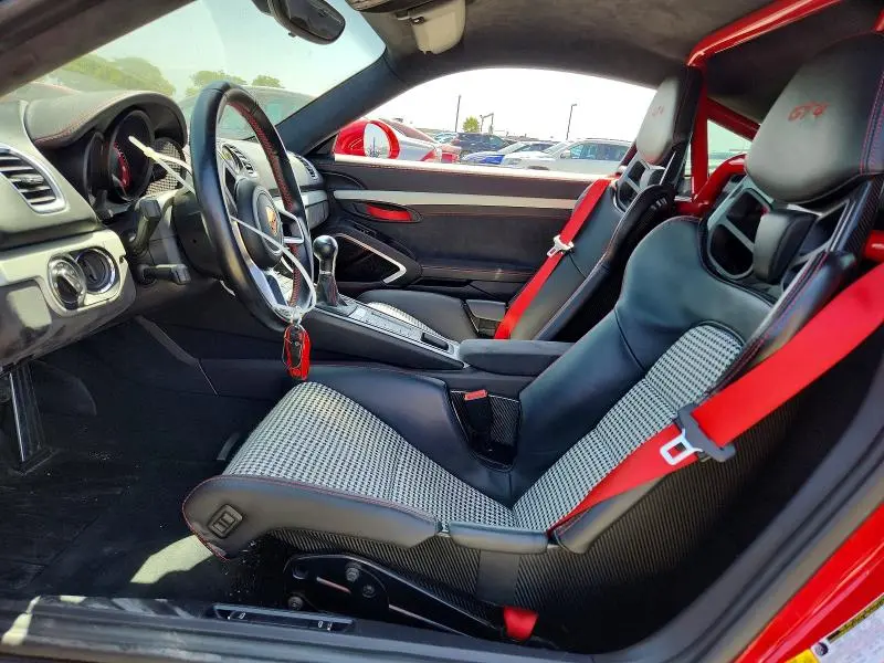 2016 PORSCHE CAYMAN GT4  