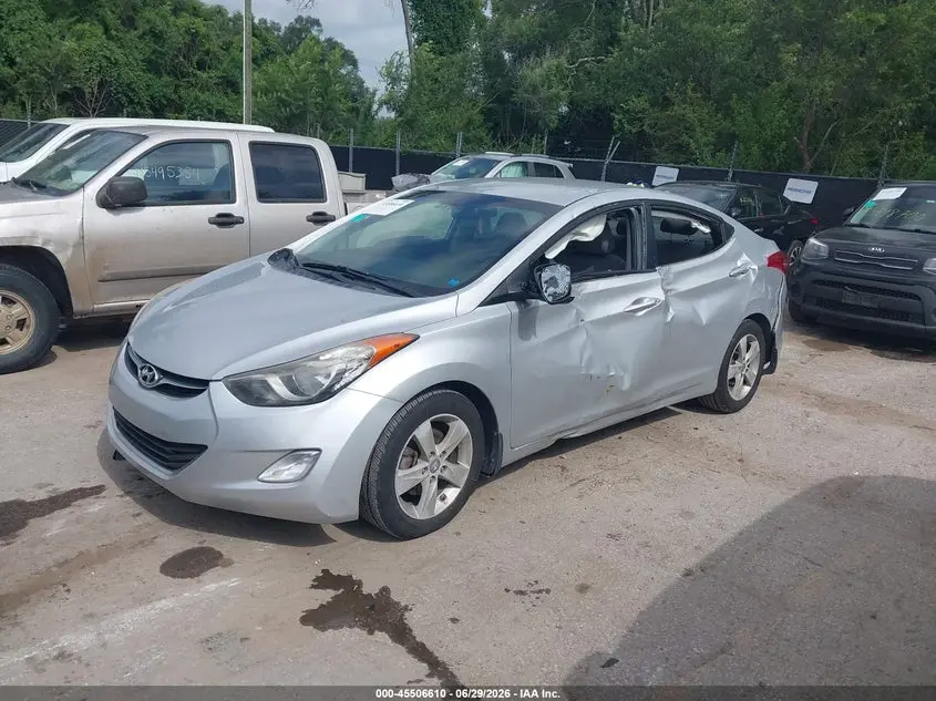 2013 HYUNDAI ELANTRA GLS