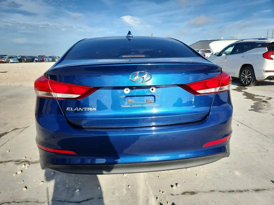 2018 HYUNDAI ELANTRA   