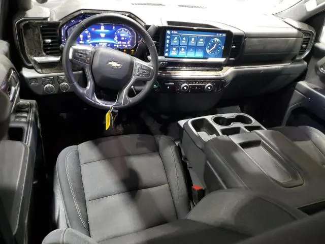 2024 CHEVROLET SILVERADO K1500 LT  