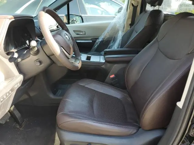 2021 TOYOTA SIENNA PLATINUM 7-PASSENGER  