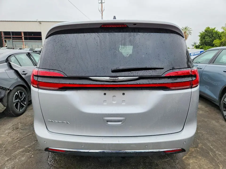 2024 CHRYSLER PACIFICA TOURING  